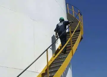 tecnico-de-mantenimiento-industrial.jpg